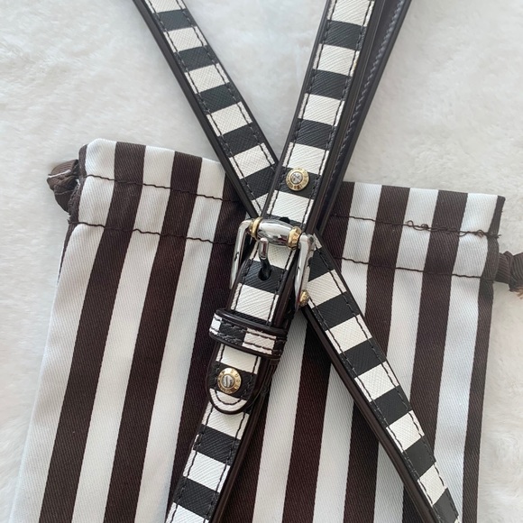 ✨HP✨ Rare Henri Bendel Dog Collar and Leash - Picture 4 of 8